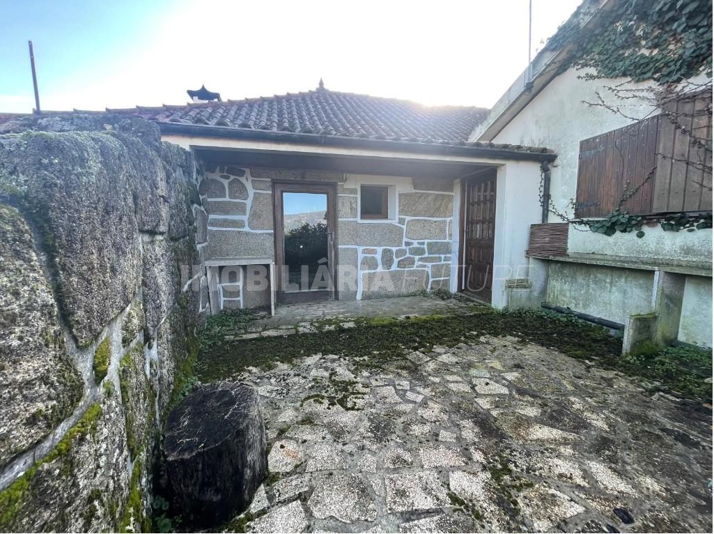 Moradia T5 em  Vila Pouca de Aguiar